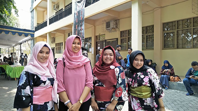 Lomba Feisyen
